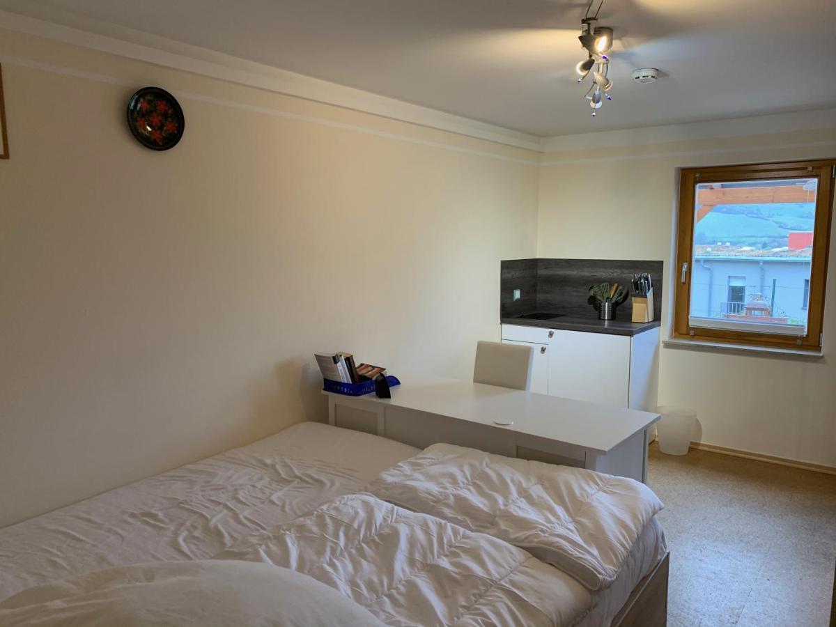 Romantische Ferienwohnung Mit Fantastischem Ausblick, Pool Und Gartensauna Йена Екстериор снимка